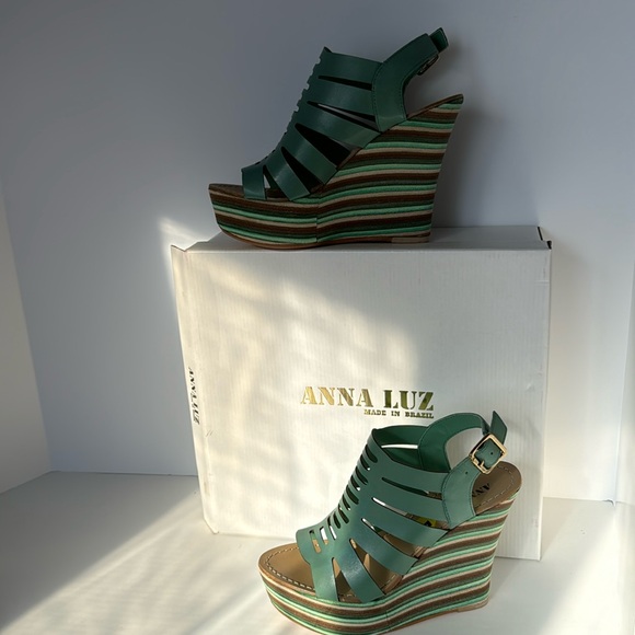 Anna Luz Made in Brazil wedge heels, adjustable straps, brand new/box, stunning! - Picture 8 of 8